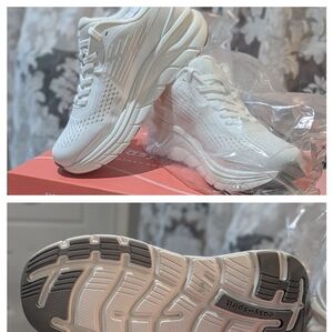 Women's shoes NWB